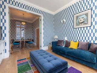 Gorgeous 3-bed maisonette in Westbourne Green with patio photo 1