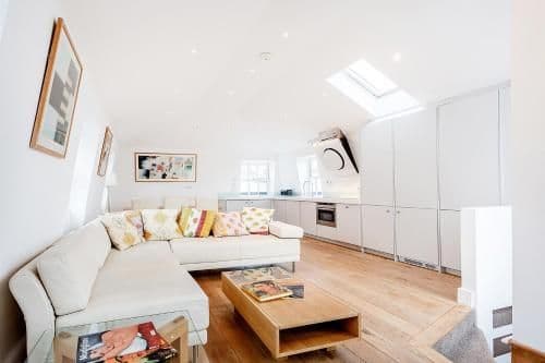 Beautiful 2 bedrooms apartment in Knightsbridge