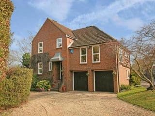 Agars Place, Datchet photo 1