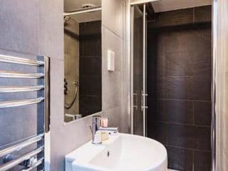 ARCORE Premium Rental Grafton Way photo 3