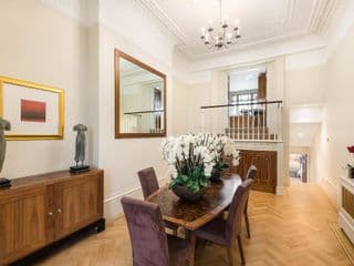 Grand Ambassadorial Triplex Apartment Hyde Park photo 2