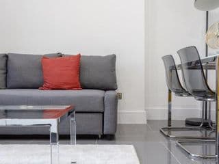 3 bedroom Luxury Apartment in Canary Wharf photo 2
