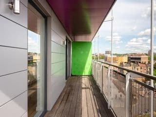 2 Bedroom 2 Bathroom Apartment with large balcony photo 2