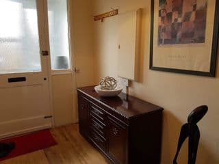 Eddiwick House - Huku Kwetu Dunstable -Spacious 3 Bedroom House- Sleeps 6 - Suitable & Affordable Group Accommodation - Business Travellers photo 1