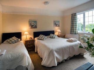 Westbourne Lodge photo 2
