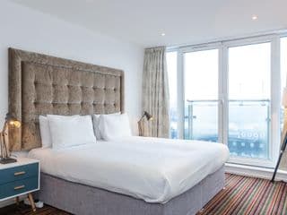 Kenny Apartment by Austin David Apartments photo 1