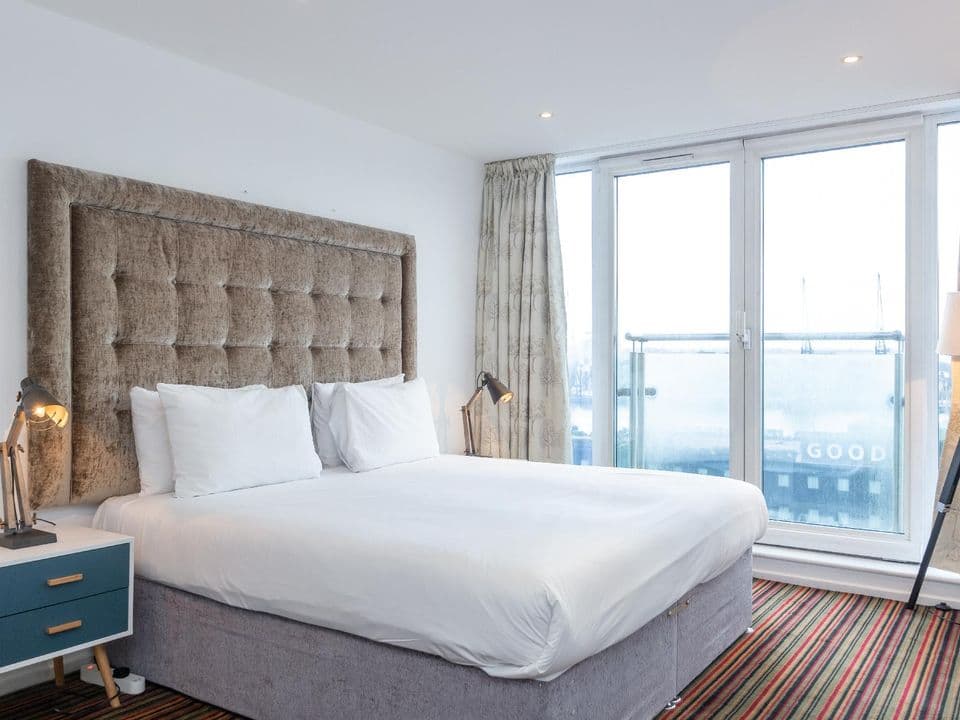 Kenny Apartment by Austin David Apartments