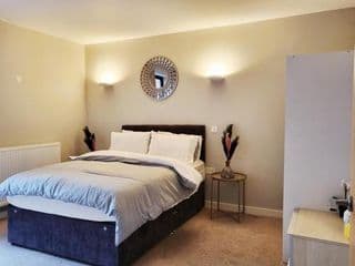 Luxury City Apartment with Self-Checkin in JQuater photo 3