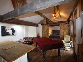 Oak tree stables cottage photo 3