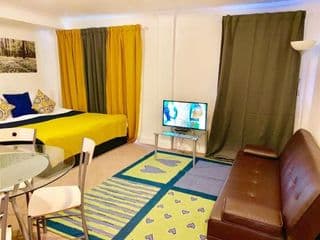 2 Bedrooms Modern Central London Apartment, Full Kitchen, 5 minutes Tube Station photo 2