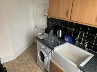 Chelsea Apartments photo 3
