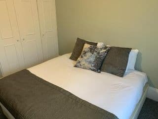 Chelsea Apartments photo 4