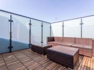 Stunning 3 Bedroom 2 Bath in Fantastic Location photo 2
