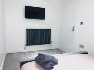 cozy stay in Birmingham by the Canal !! photo 4