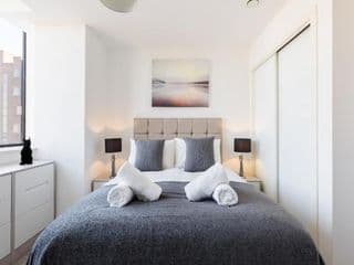 KCS Luxury Apartment - Broad Street Birmingham photo 4