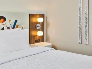 Hampton Inn & Suites Atlanta-Midtown, Ga photo 3