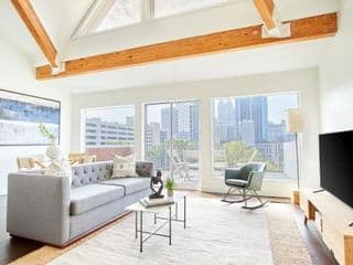Sonder l Baltimore Place photo 1