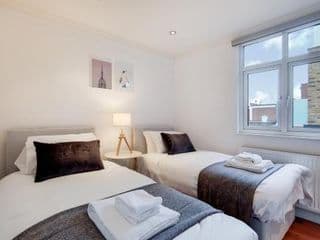 WelcomeStay Tooting Broadway 3 Bedroom Apartment photo 4