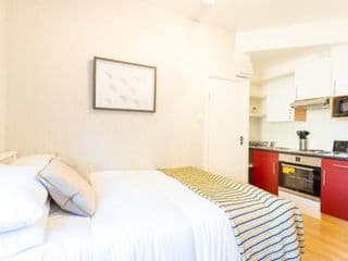 Modern 1 Bed Studio Flat in West Kilburn by Queen's Park for 2 people photo 3