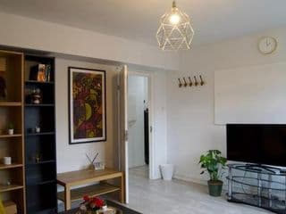 Modern 1 Bedroom in Shadwell with Balcony photo 2