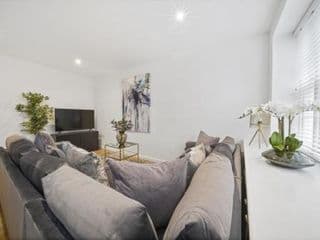 ETON HOUSE - LUXURY ACCOMMODATION, FREE PARKING, CENTRAL LOCATION photo 1