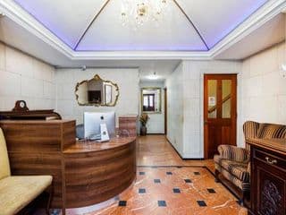 Carlton Court photo 1
