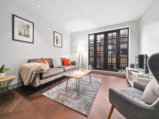 2 Bed Lux Apartment near Central London FREE WIFI photo 1
