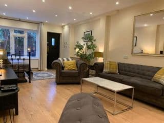 Notting Hill 3 bedroom townhouse with garden and roof terrace photo 1
