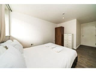 2 Bed Apartment, SHOREDITCH - SK photo 2