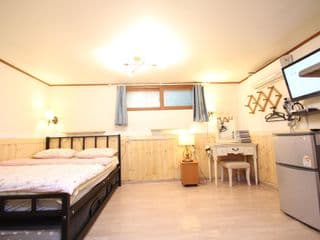 G5NearAction@HongDae/ShinChon,Quiet GoodNight@Home photo 3