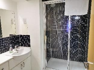 Luxury 2 Bedroom Apartment in Mallard photo 2