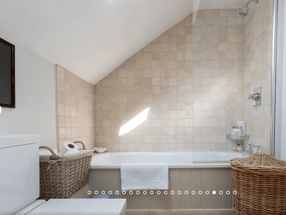 3-Bedroom Mews House with Garden and parking
