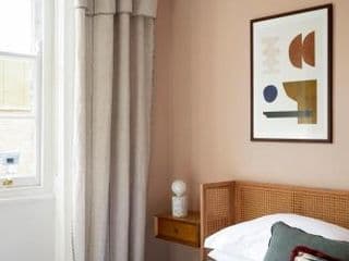 Luxurious 1 Bedroom Apartment - minutes from Angel Tube St. photo 4