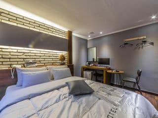 Yeongdeungpo Hotel YOLO photo 1