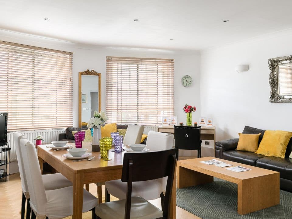 3-bedroom apartment Lancaster gate