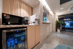 Jongno Brown Dot photo 3