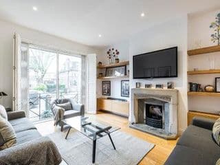 The Porchester Gardens - Modern & Bright 4BDR with Garden and Parking photo 1