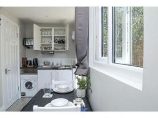 StayZo - Crofton Park - Central London refurbished Studio photo 4