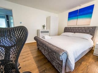 Exclusive oasis for professionals photo 1
