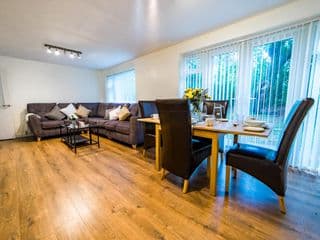 Exclusive oasis for professionals photo 2