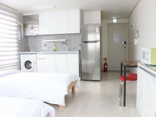 Cozy flat nearby Metro and E-Mart for 4 guests photo 1