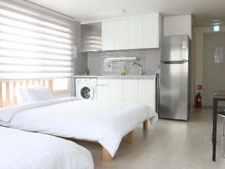Cozy flat nearby Metro and E-Mart for 4 guests photo 1