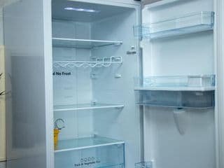 Comfy/PoundHill/Crawley Apart near Gatwick/London photo 4