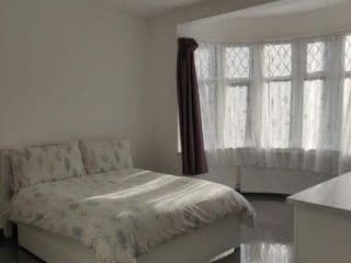 Stunning Double Room in Harrow photo 1