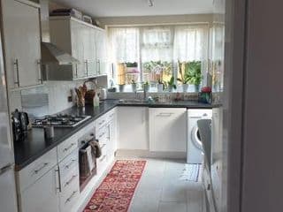 Guess bungalow wembley photo 4