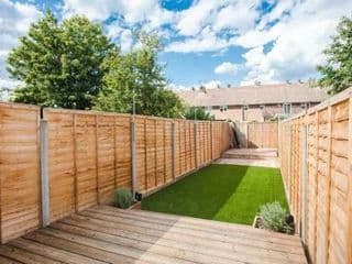 Stylish & Modern 3 Bed Flat in NW London with Garden photo 2