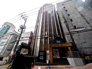 Sinchon Lexy photo 3