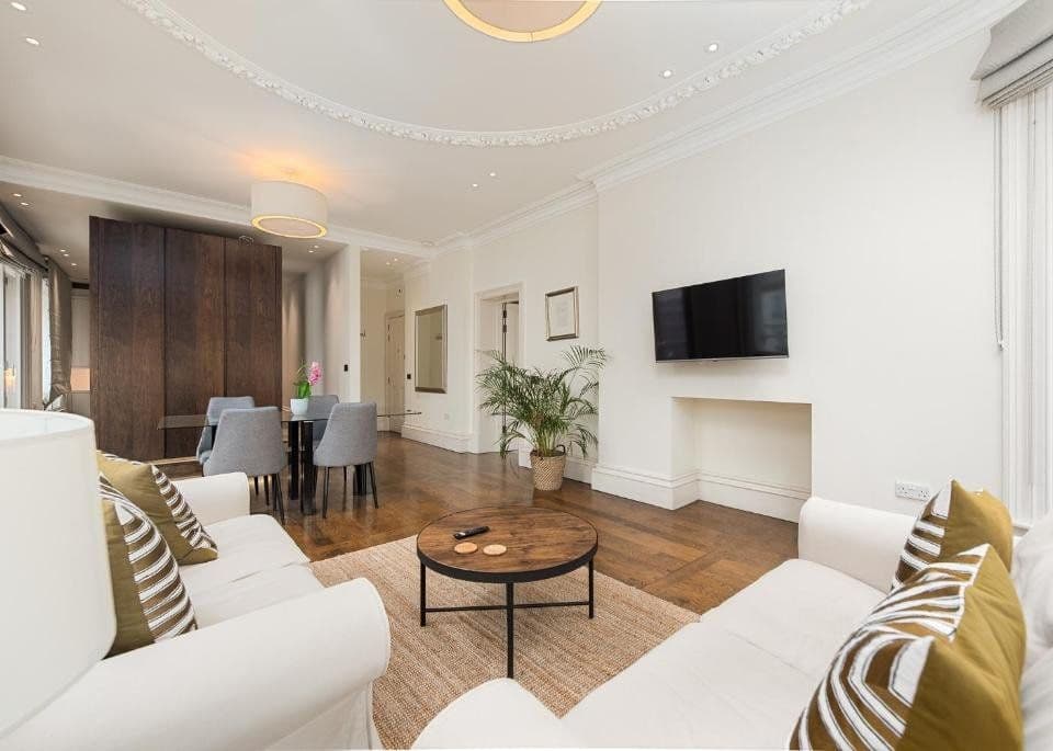 Grosvenor Gardens by CAPITAL