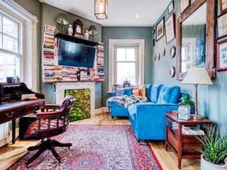 Sunny Corner Apartment in Center of London photo 1