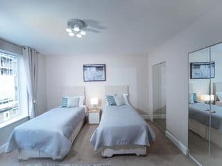 Park Lane Apartments Crawford Place photo 3